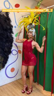 Virginia Fonseca feet photo thumbnail