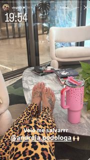 Virginia Fonseca feet photo thumbnail