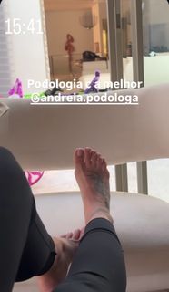 Virginia Fonseca feet photo thumbnail