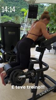 Virginia Fonseca feet photo 19