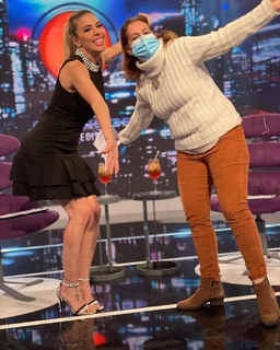 Virginia Gallardo feet photo 18