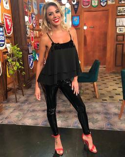 Virginia Gallardo feet photo 9
