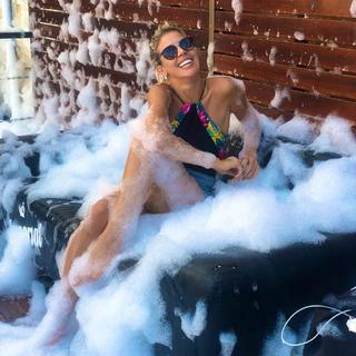 Virginia Gallardo feet photo 4