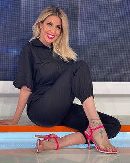 Virginia Gallardo feet photo 16