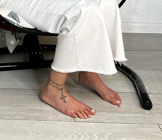Virginia Gallardo feet photo 11