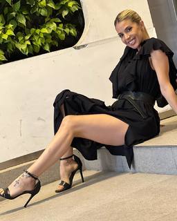 Virginia Gallardo feet photo 6