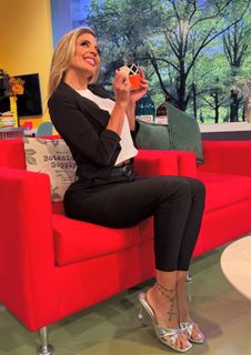 Virginia Gallardo feet photo 7