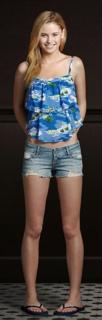 Virginia Gardner feet photo thumbnail