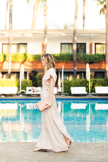 Virginia Gardner feet photo thumbnail