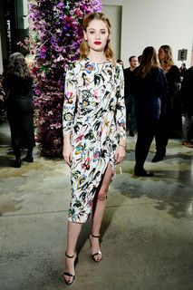 Virginia Gardner feet photo thumbnail