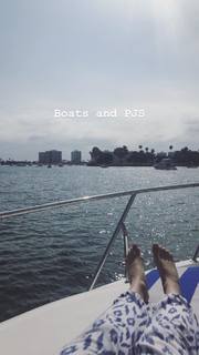 Virginia Gardner feet photo thumbnail