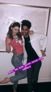 Virginia Gardner feet photo thumbnail
