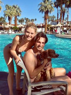 Virginia Gardner feet photo thumbnail