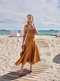 Virginia Gardner feet photo 5