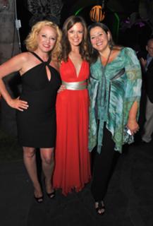 Virginia Madsen feet photo thumbnail