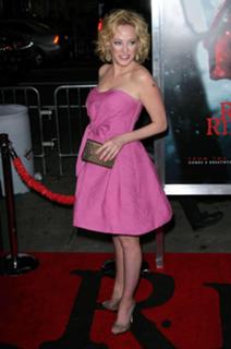 Virginia Madsen feet photo thumbnail