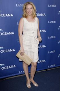Virginia Madsen feet photo thumbnail