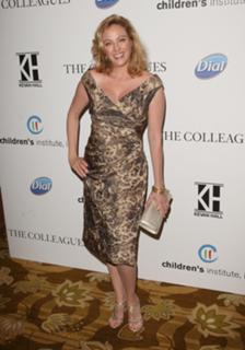 Virginia Madsen feet photo thumbnail