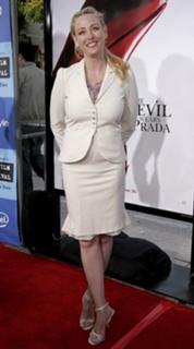 Virginia Madsen feet photo thumbnail
