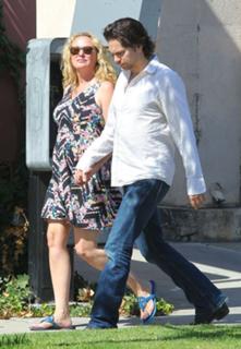 Virginia Madsen feet photo thumbnail