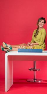 Virginia Raffaele feet photo thumbnail