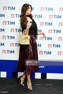 Virginia Raffaele feet photo thumbnail