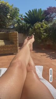 Virginia Raffaele feet photo thumbnail