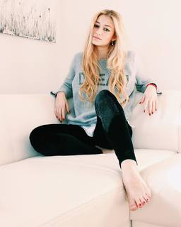 Virginia Tomarchio feet photo 1