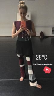 Virginia Tomarchio feet photo 3