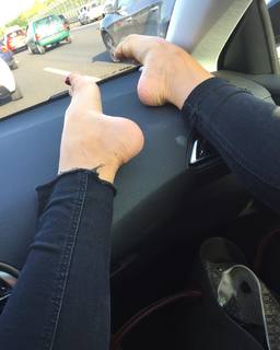 Virginia Tomarchio feet photo 19