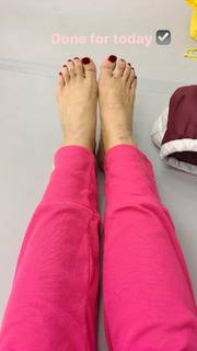 Virginia Tomarchio feet photo 5