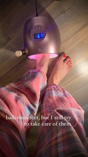 Virginia Tomarchio feet photo 11