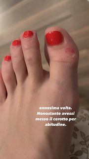 Virginia Tomarchio feet photo 6
