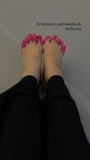 Virginia Tomarchio feet photo 12