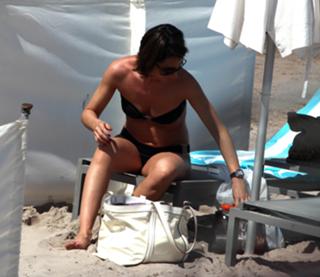 Virginie Guilhaume feet photo 14