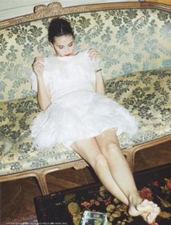 Virginie Ledoyen feet photo thumbnail