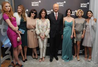 Virginie Ledoyen feet photo thumbnail