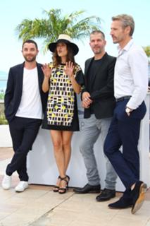 Virginie Ledoyen feet photo thumbnail