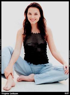 Virginie Ledoyen feet photo thumbnail