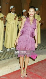 Virginie Ledoyen feet photo thumbnail