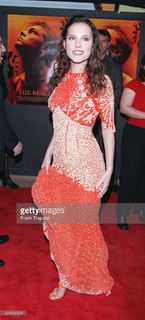 Virginie Ledoyen feet photo thumbnail