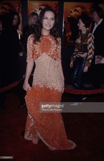 Virginie Ledoyen feet photo thumbnail