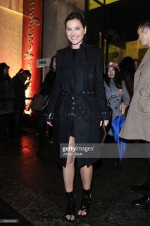 Virginie Ledoyen feet photo thumbnail