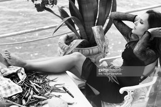 Virginie Ledoyen feet photo thumbnail