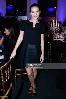 Virginie Ledoyen feet photo thumbnail