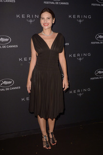 Virginie Ledoyen feet photo thumbnail