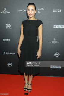 Virginie Ledoyen feet photo thumbnail