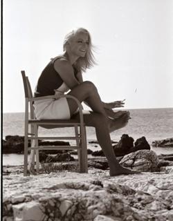 Virna Lisi feet photo 6