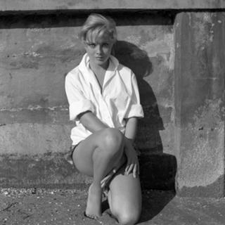Virna Lisi feet photo 3