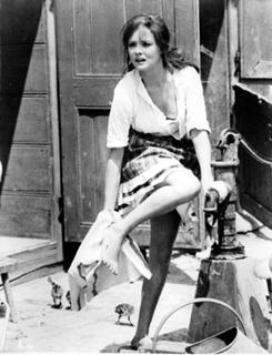 Virna Lisi feet photo 1